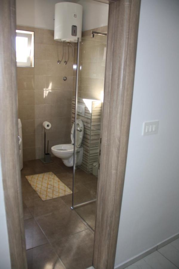 Lea Apartment Sibenik Bagian luar foto