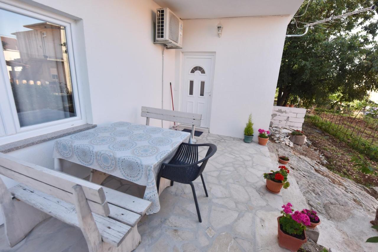 Lea Apartment Sibenik Bagian luar foto