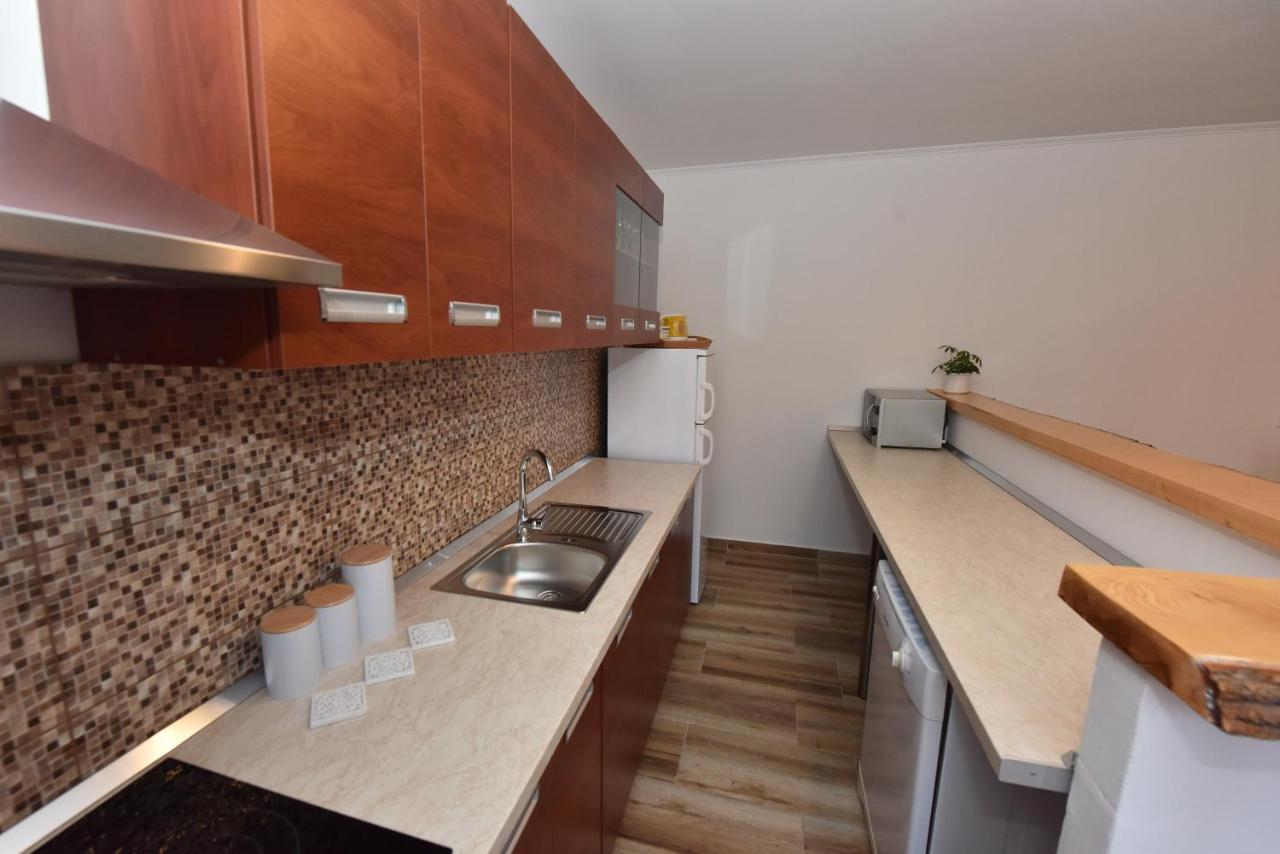 Lea Apartment Sibenik Bagian luar foto