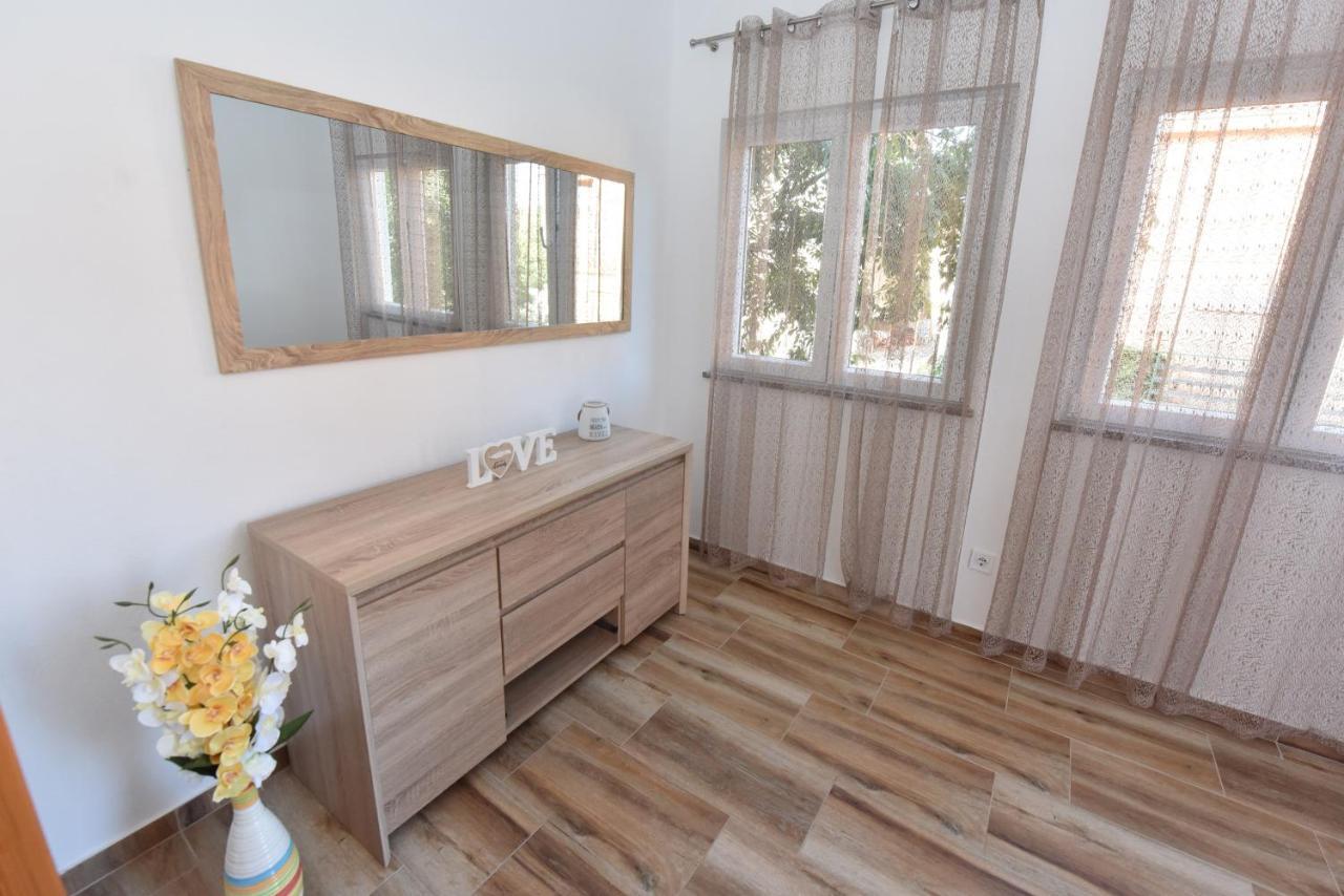 Lea Apartment Sibenik Bagian luar foto