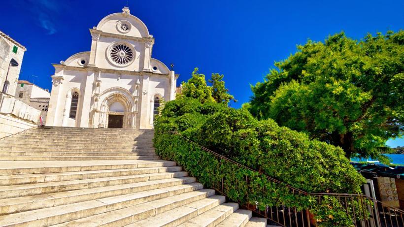 Lea Apartment Sibenik Bagian luar foto